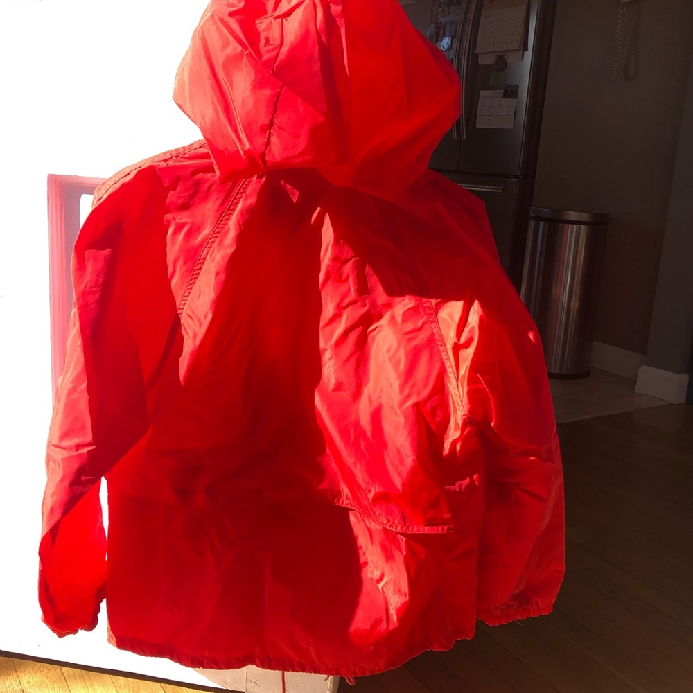 NWOT Eddie Bauer Women’s Red Rain Jacket - Picture 5 of 5